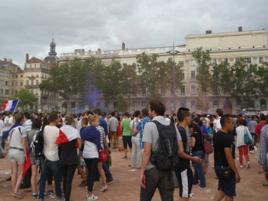 France-Allemagne : des gardes à vue levées après une bagarre sur la place Bellecour