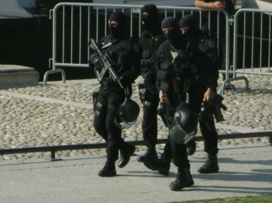 Intervention du GIPN à Grigny