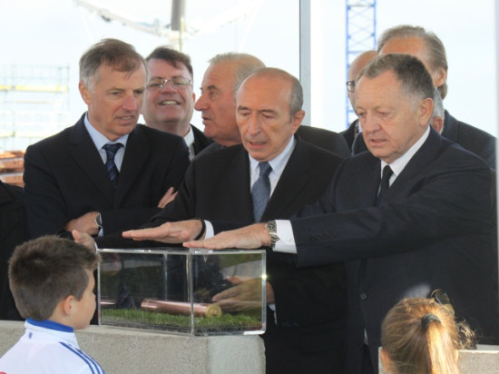 Grand Stade de l'OL : la première pierre est désormais posée ! (Diaporama)