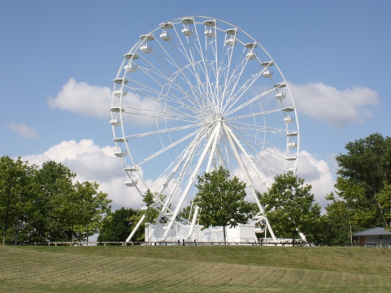 Une grande roue installée tout l’été au Parc de Miribel Jonage