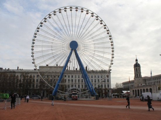 La Grande Roue de Lyon a fait ses premiers tours !