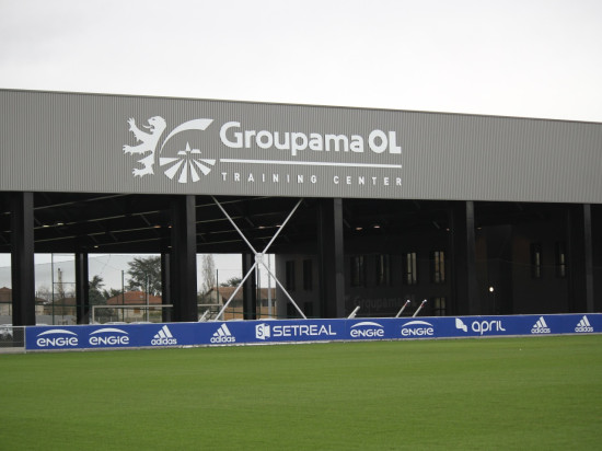 OL : officialisation du partenariat avec le Sporting Clube de Farense (Portugal)