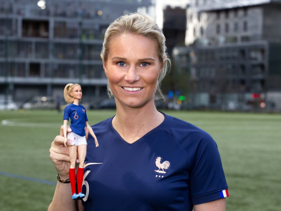 OL : Amandine Henry choisie comme nouvelle égérie Barbie !
