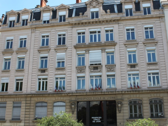 Déficit stabilisé pour les HCL en 2015