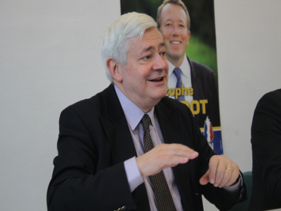 Municipales 2014 : Nice plutôt que Lyon pour Gollnisch ?