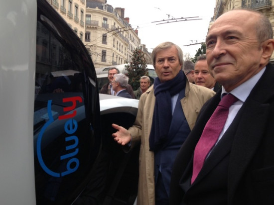 Lyon : le système d'autopartage Bluely double son offre et intègre des Twizy Lyon : le système d'autopartage Bluely double son offre et intègre des Twizy