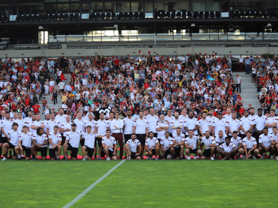 Le LOU lance sa saison avec huit nouvelles recrues (et Mathieu Bastareaud) - VIDEO