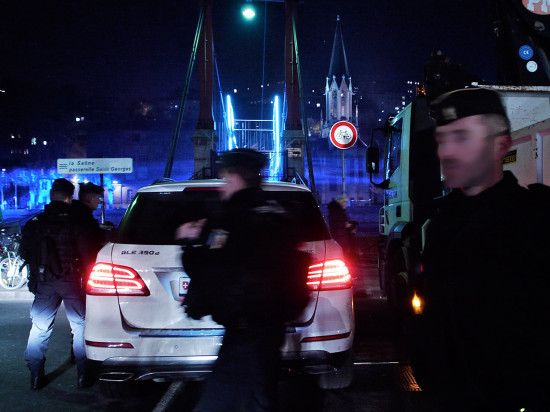 Un visiteur suisse perturbe la sécurité de la Fête des Lumières