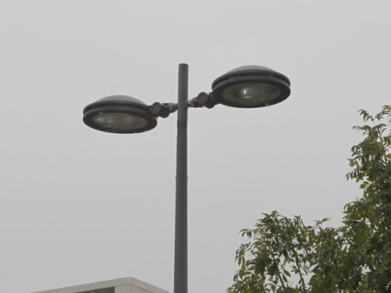 Rhône : des lampadaires vandalisés pour des câbles en cuivre Rhône : des lampadaires vandalisés pour des câbles en cuivre