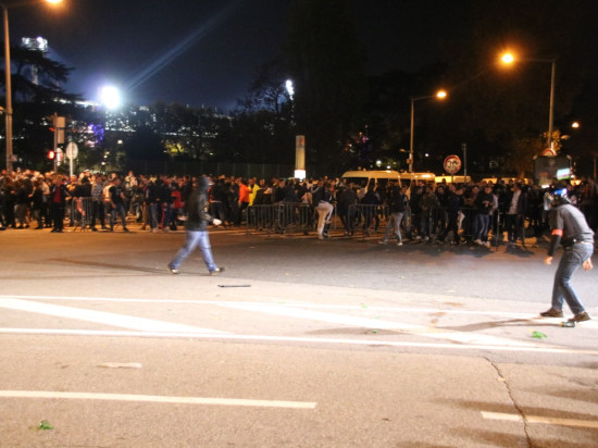 OL-ASSE : des heurts entre supporters et forces de l’ordre avant la rencontre OL-ASSE : des heurts entre supporters et forces de l’ordre avant la rencontre