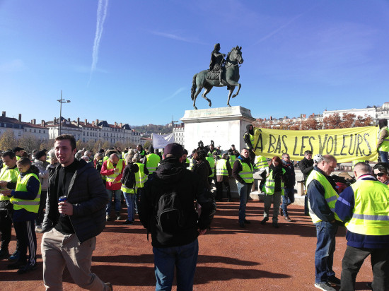 Mouvement des gilets jaunes : le point dans les différents secteurs