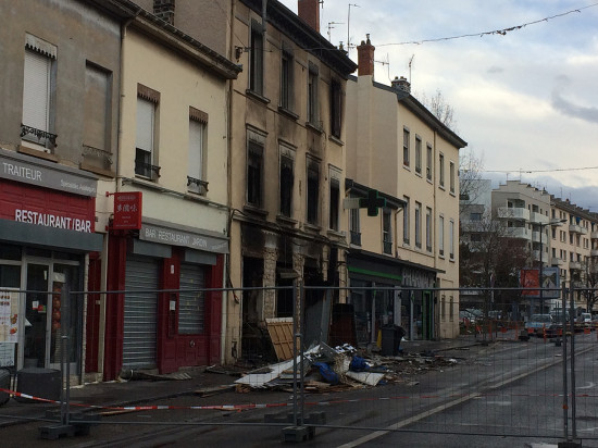 Incendie mortel route de Vienne : les propriétaires de la boulangerie menacés récemment