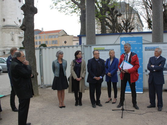 Wauquiez et le cardinal Barbarin veulent donner un nouvel élan à Fourvière Wauquiez et le cardinal Barbarin veulent donner un nouvel élan à Fourvière