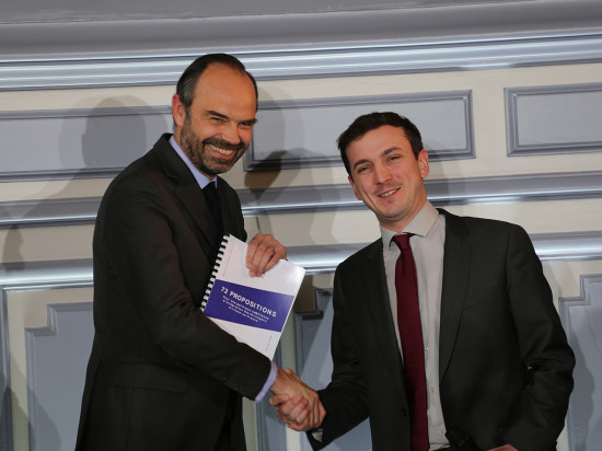 Intégration des réfugiés : un passage à Lyon pour Collomb et Philippe avant le grand oral de mercredi Intégration des réfugiés : un passage à Lyon pour Collomb et Philippe avant le grand oral de mercredi