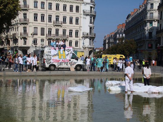 Le personnel des hôpitaux lyonnais accuse ce samedi