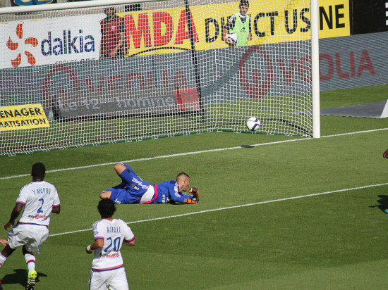 Sans se révolter, l’OL concède sa première défaite face à Rennes (1-2) - VIDEO Sans se révolter, l’OL concède sa première défaite face à Rennes (1-2) - VIDEO