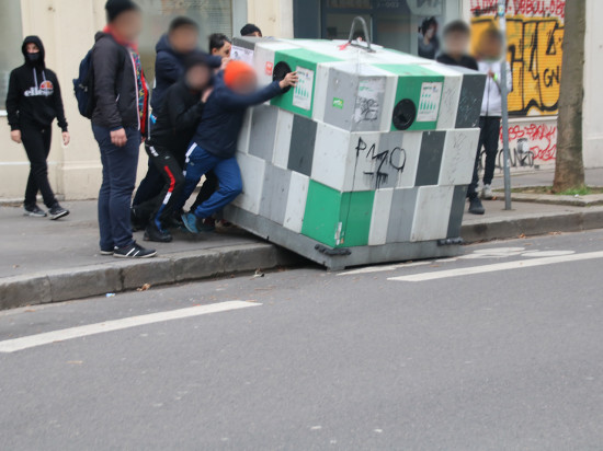Acte XIII à Lyon : 19 gardés à vue, les casseurs et les extrêmes courent toujours