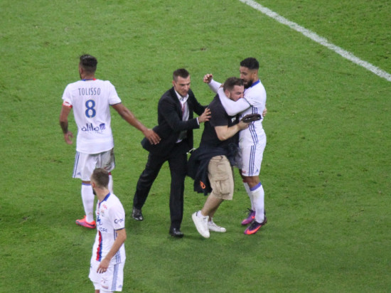 Derby OL-ASSE : les trois supporters entrés sur la pelouse jugés ce mardi