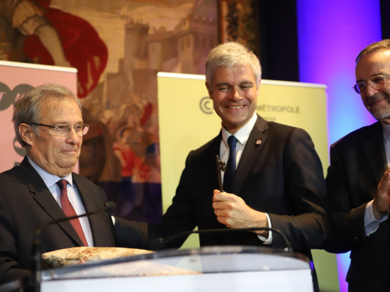 Le Musée des Tissus appartient officiellement à la Région