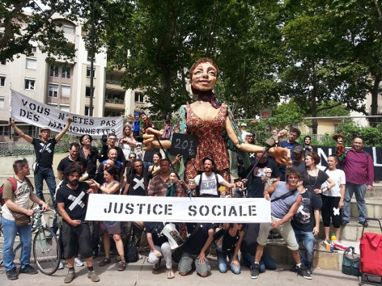 La marche de Manon contre la précarité est passée par Lyon ce samedi La marche de Manon contre la précarité est passée par Lyon ce samedi