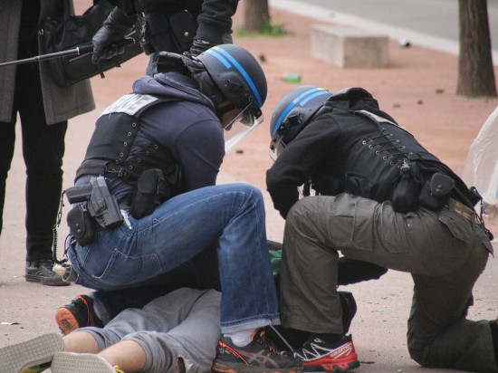 Villeurbanne : ivre, il provoque une course-poursuite avec la police