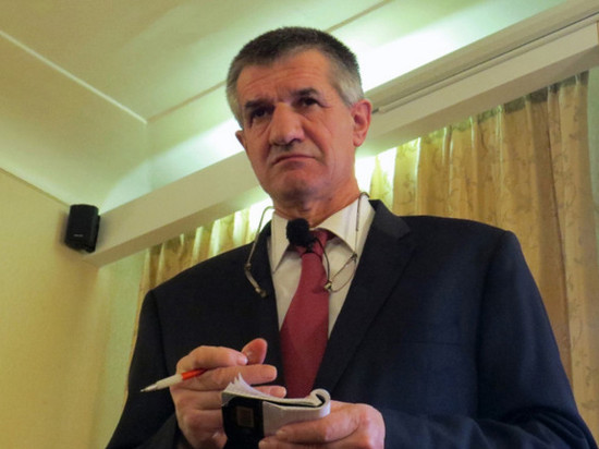 A Lyon, Jean Lassalle rêve d'être président de la République avec "Résistons"