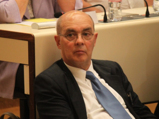 Grand Lyon : le maire d'Albigny-sur-Saône comparé à un pétainiste opportuniste