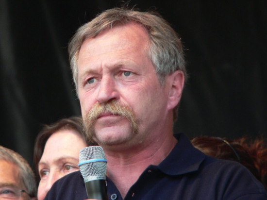 Grand Stade de l'OL : Bové et Rivasi écrivent à Collomb et Carenco