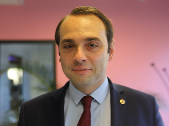 Jérémie Bréaud : "Depuis septembre, plus aucun mariage ne déborde à Bron"