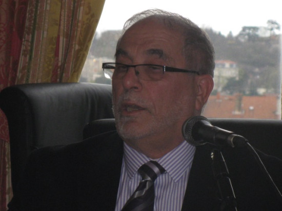 Le recteur de la Grande Mosquée de Lyon condamne Dieudonné et ira à Auschwitz