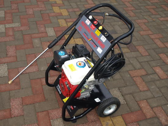 Saint-Priest : asphyxié par son nettoyeur haute-pression