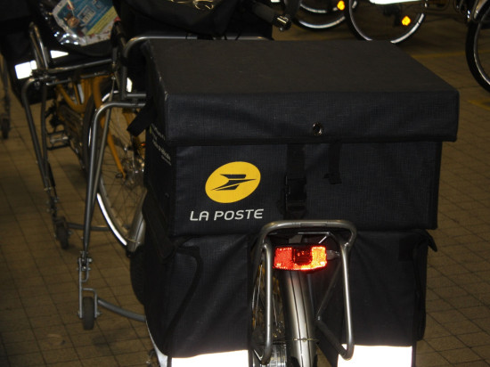 Saint-Priest : il bouscule et menace de mort le facteur