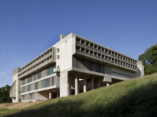 Rhône : le couvent Le Corbusier inscrit au patrimoine mondial de l'Unesco Rhône : le couvent Le Corbusier inscrit au patrimoine mondial de l'Unesco