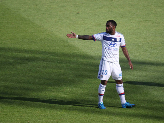 Alexandre Lacazette : 70 millions d’euros, sinon rien !