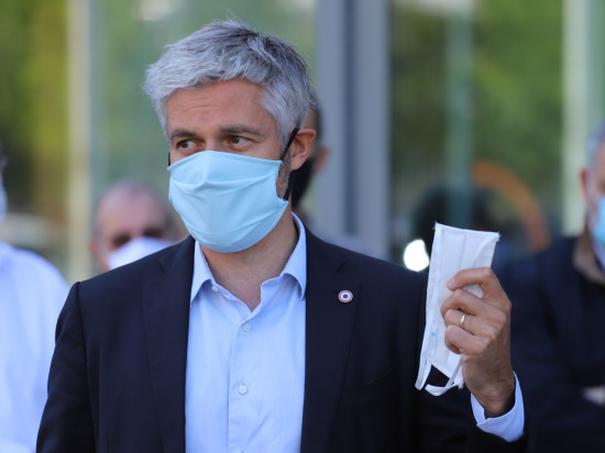 Auvergne-Rhône-Alpes : après les communes, des masques de la Région pour les écoliers