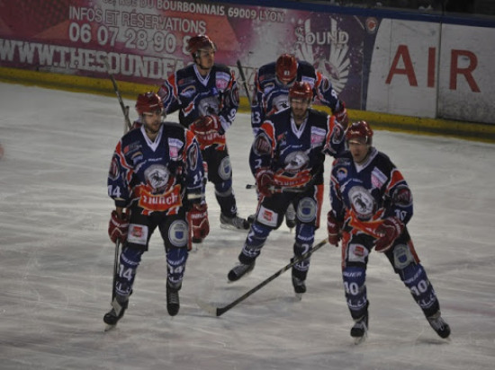 Le LHC attaque les demi-finales des play-offs