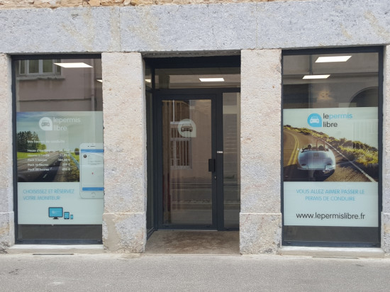 Lyon : la fermeture administrative de l’auto-école LePermisLibre annulée par la justice