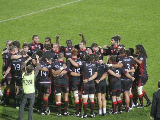 Le LOU Rugby peut encore rêver après avoir battu Auch (26-12) Le LOU Rugby peut encore rêver après avoir battu Auch (26-12)