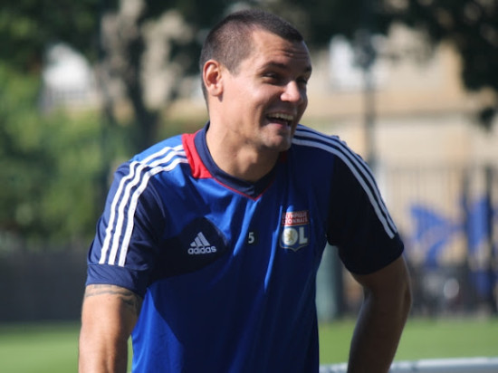 OL : première réussie pour la paire Lovren-Bisevac