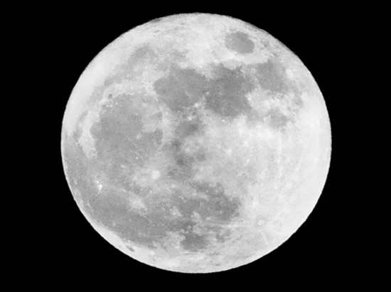 Une super Lune ce lundi dans le ciel lyonnais !