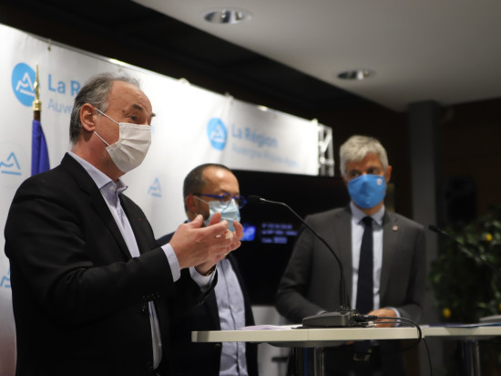 Covid-19 : la Région Auvergne-Rhône-Alpes présente son comité scientifique pour la campagne de dépistage massive