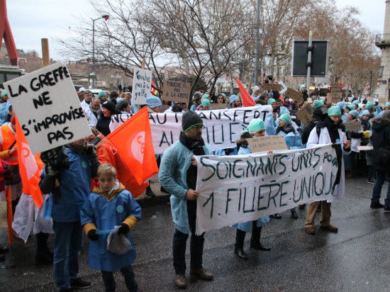 Près de 150 personnes mobilisées contre le transfert des greffes à HEH