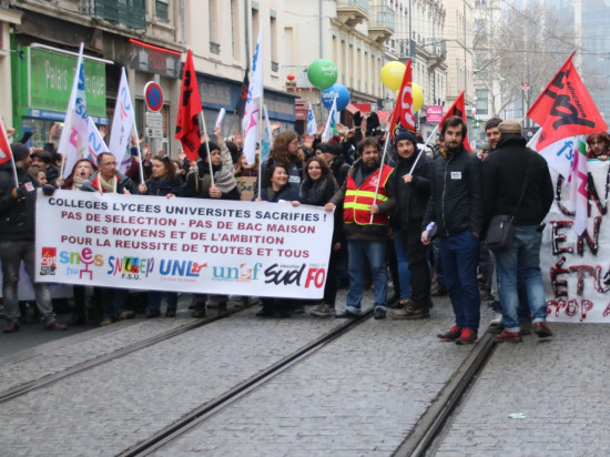 Un millier de manifestants contre Parcoursup à Lyon