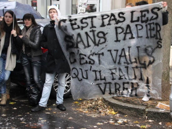 Très faible mobilisation des lycéens pour soutenir Leonarda et Khatchik Très faible mobilisation des lycéens pour soutenir Leonarda et Khatchik