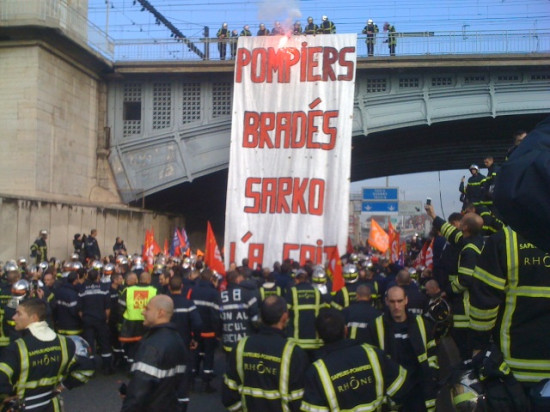 Actions coups de poing des pompiers &agrave; Lyon