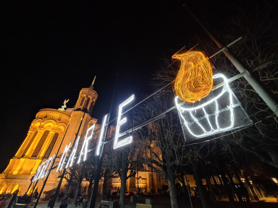 Avec la mise en lumière de son "Merci Marie", Lyon se prépare au 8 décembre 