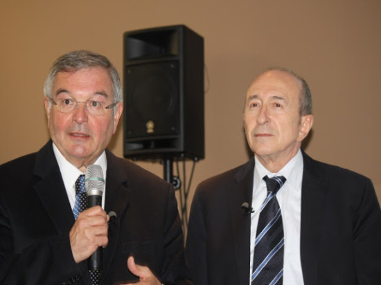 Cumul des mandats : Collomb épinglé par l'Express, 4 élus du Rhône dans le top 200