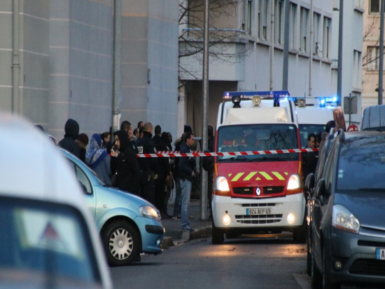 Villeurbanne : deux hommes abattus en pleine rue ce dimanche après-midi