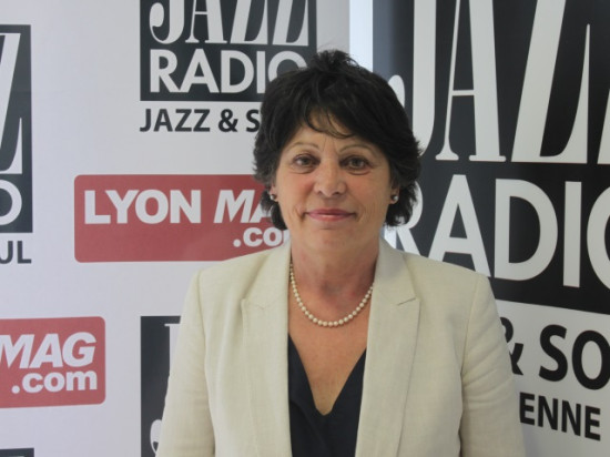 Michèle Rivasi : "Ne choisissez pas le FN aux Européennes, choisissez la voix de la vie !"