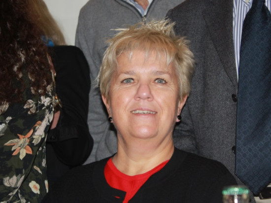 Lyon : quand les Enfoirés dédicacent le livre d'or de la SNCF à la gare de Perrache